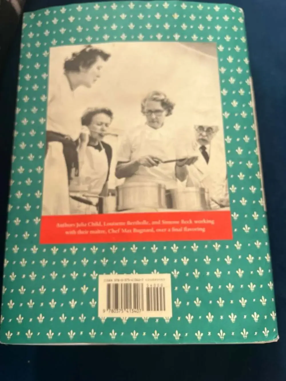 LIKE NEW  VINTAGE Mastering the Art of French Cooking JULIA CHILD Cookbook
